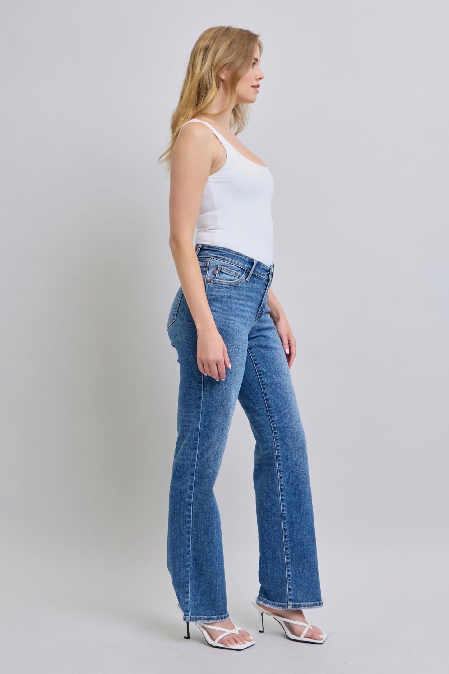 Judy Blue High Waist V- Front Vintage Wash Straight Fit