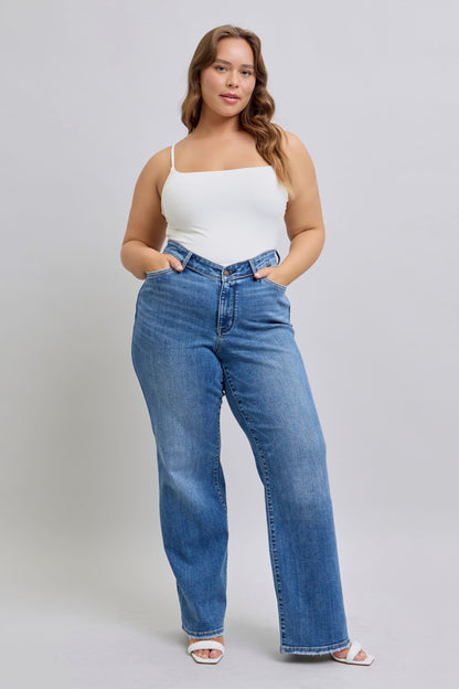 Judy Blue High Waist V- Front Vintage Wash Straight Fit